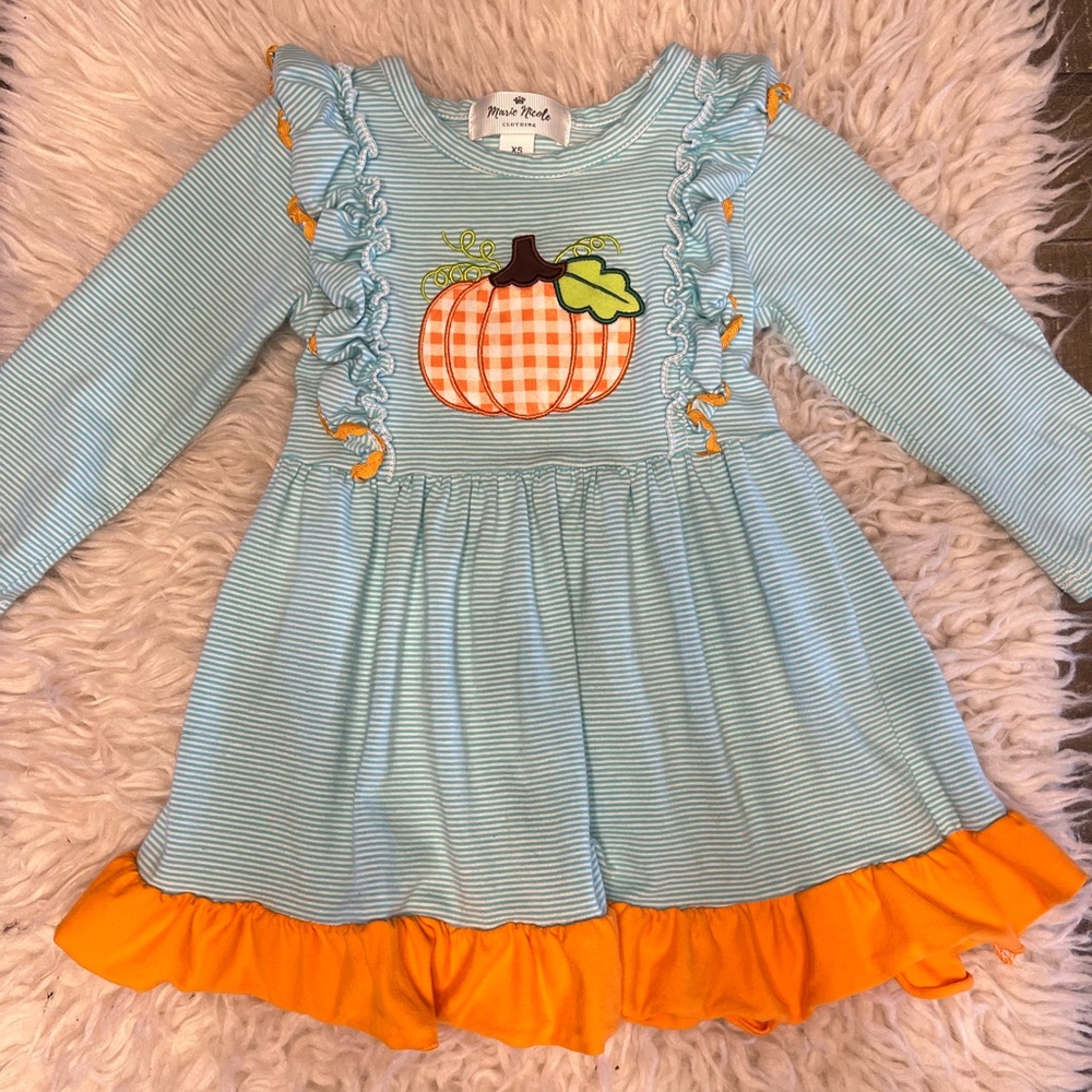 Girl dress
